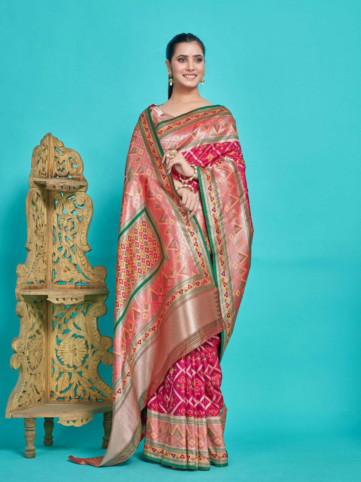 Mimosa Women's Woven Design Patola Style Art Silk Saree With Blouse Piece : SA00001378RNFREE