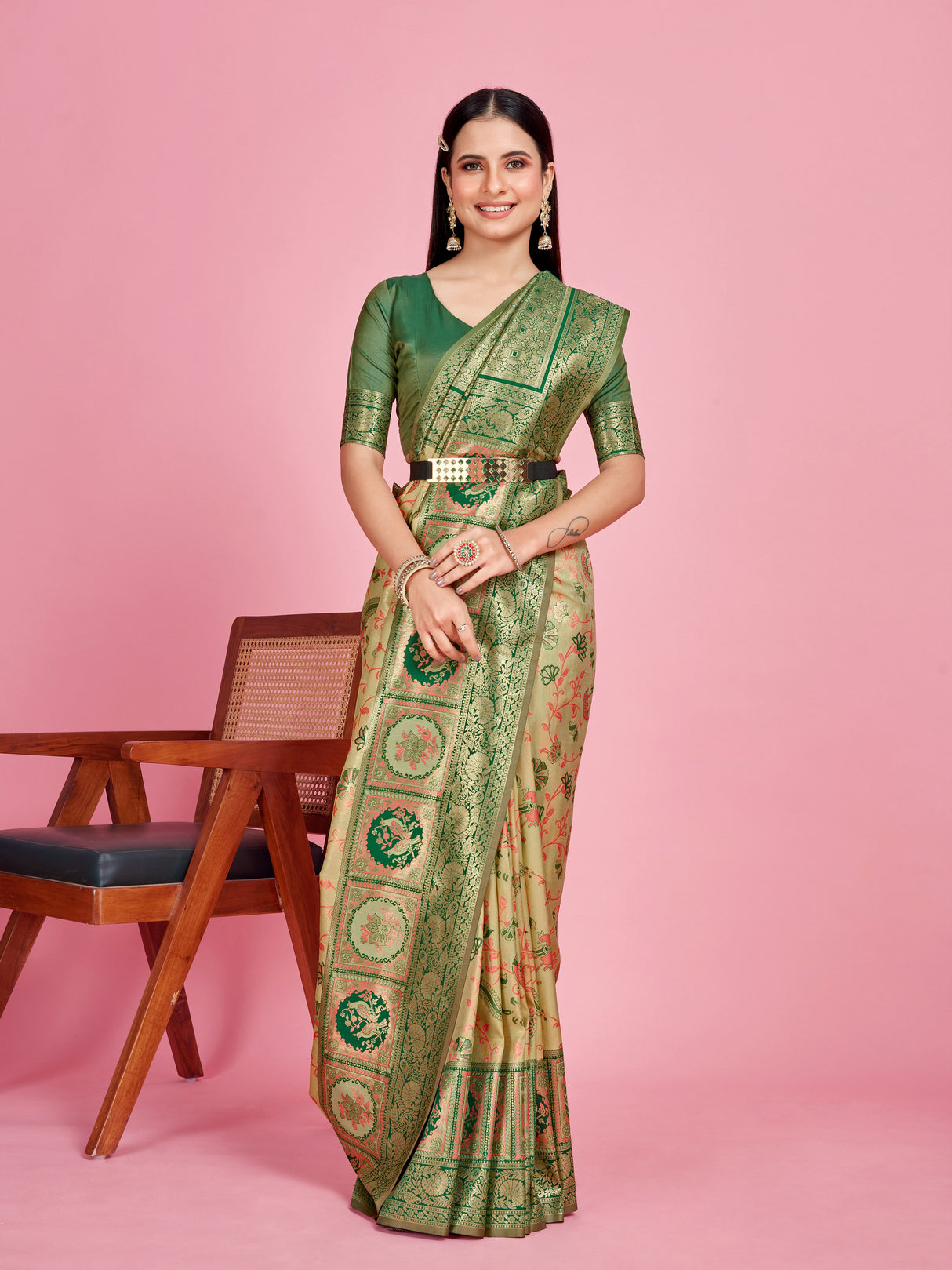 Mimosa Women's Woven Design Patola Style Art Silk Saree With Blouse Piece : SA00001389CRFREE