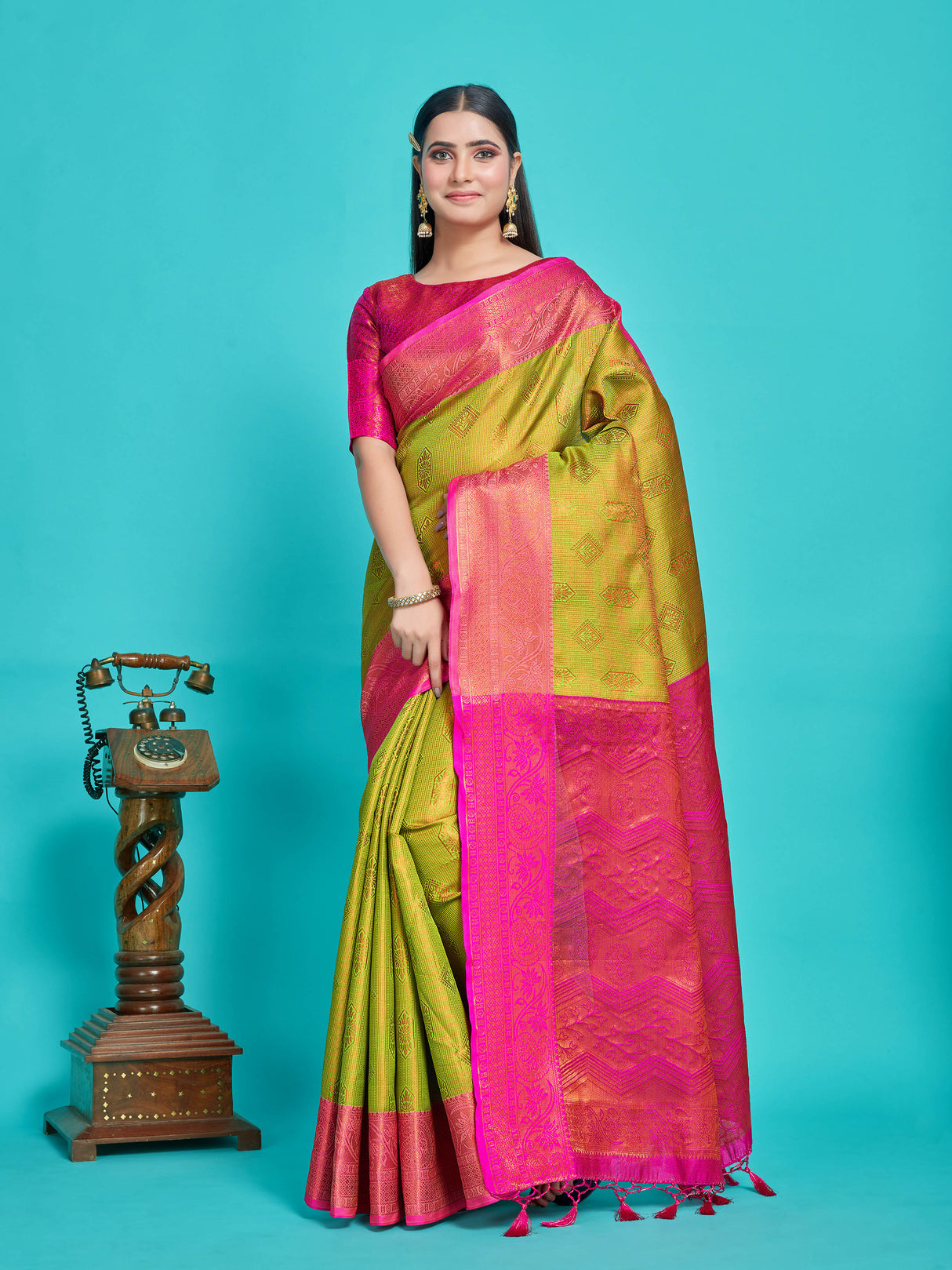 Mimosa Women's Woven Design Kanjivaram Style Art Silk Saree With Blouse Piece : SA00001287PSFREE