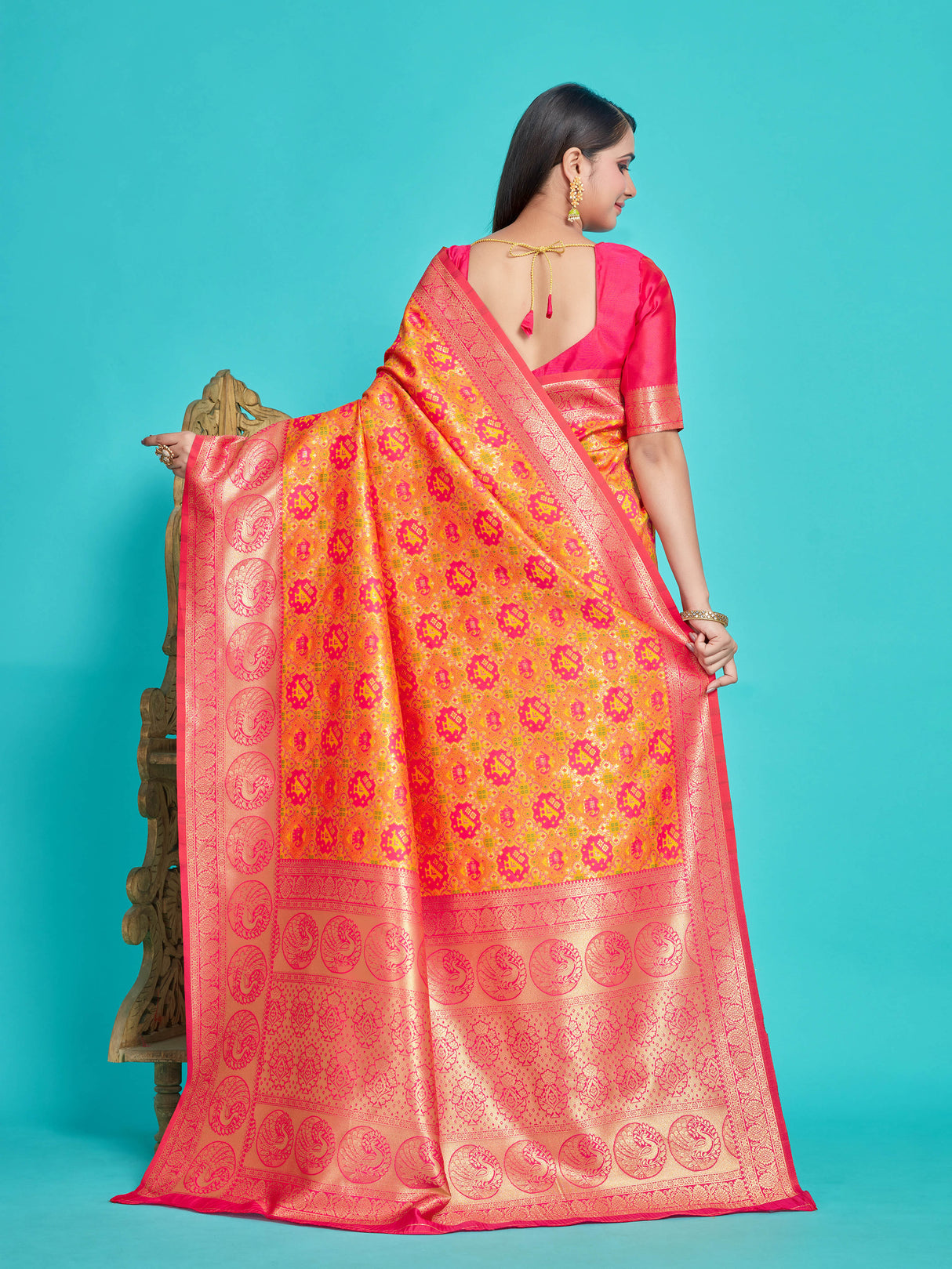 Mimosa Women's Woven Design Patola Style Art Silk Saree With Blouse Piece : SA00001346GDFREE