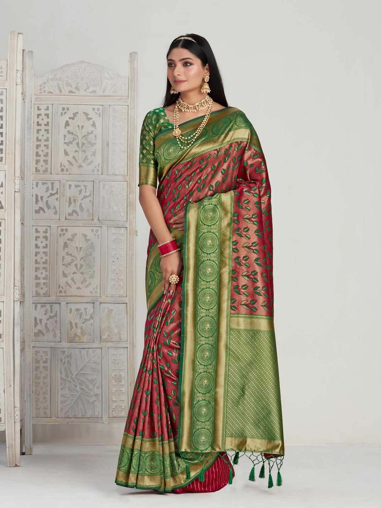 Mimosa Women's Woven Design Kanjivaram Art Silk Saree With Blouse Piece : SA00001144RN