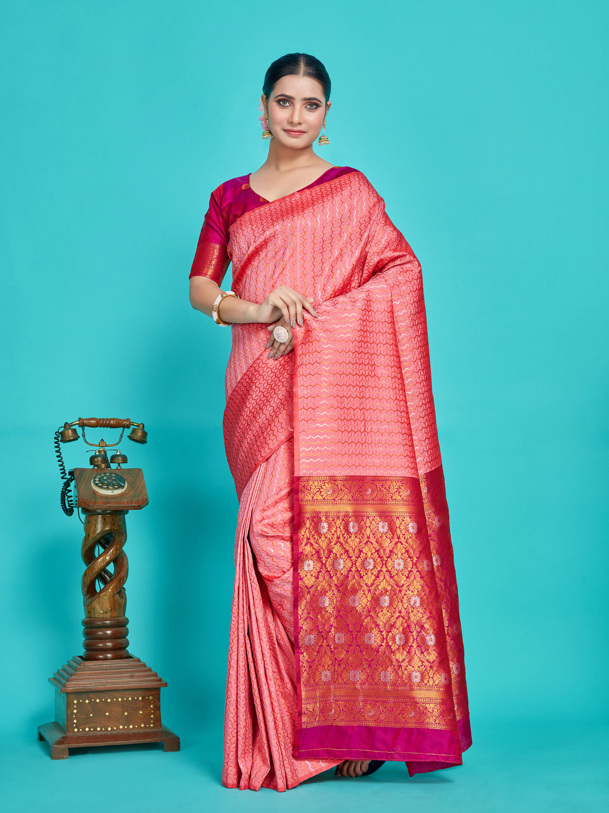 Mimosa Women's Woven Design Kanjivaram Style Art Silk Saree With Blouse Piece : SA00001375PNKFREE