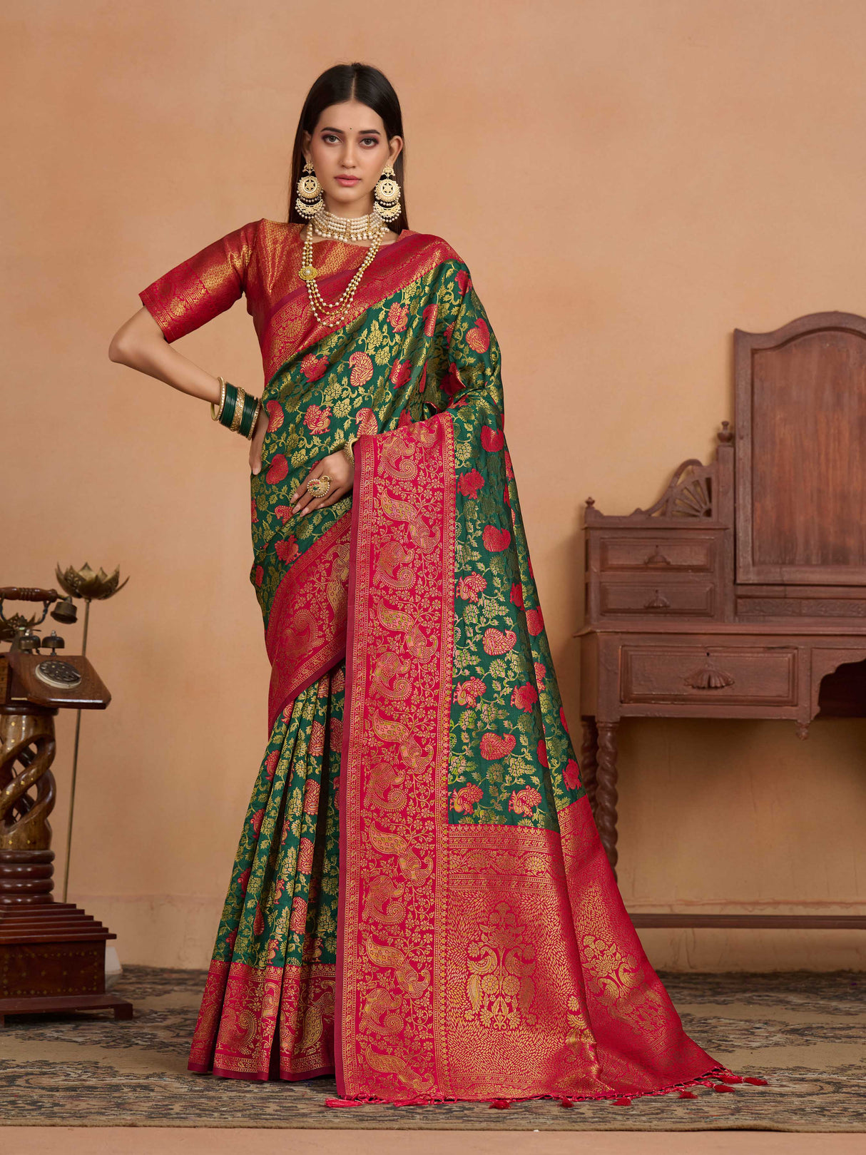 Mimosa Women's Woven Design Kanjivaram Art Silk Saree With Blouse Piece : SA0000890GRN