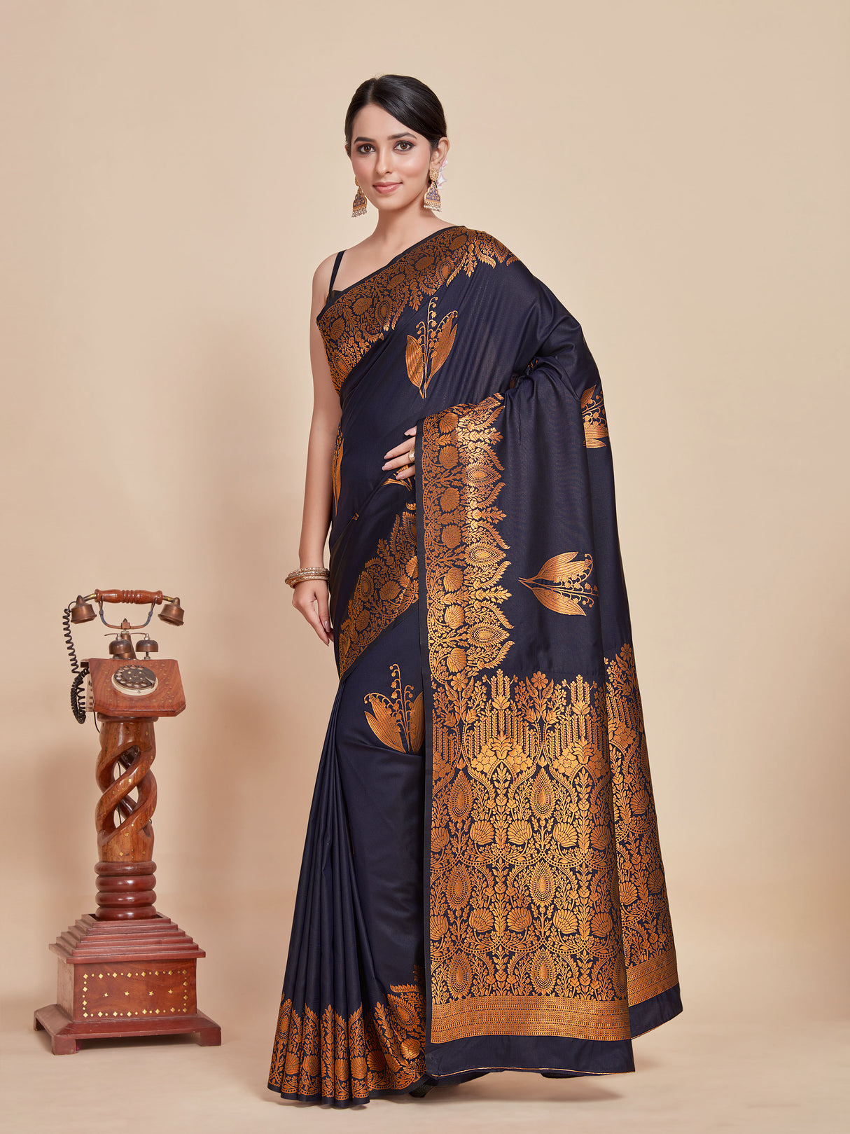 Mimosa Women's Woven Design Kanjivaram Style Art Silk Saree With Blouse Piece : SA00001382NVFREE