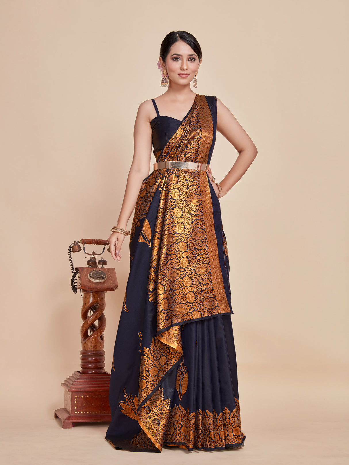 Mimosa Women's Woven Design Kanjivaram Style Art Silk Saree With Blouse Piece : SA00001382NVFREE